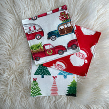 Load image into Gallery viewer, Crinkle Holiday Collection