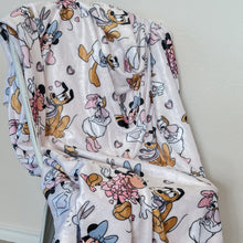 Load image into Gallery viewer, Minky Blanket in Mickey & Friends Valentines