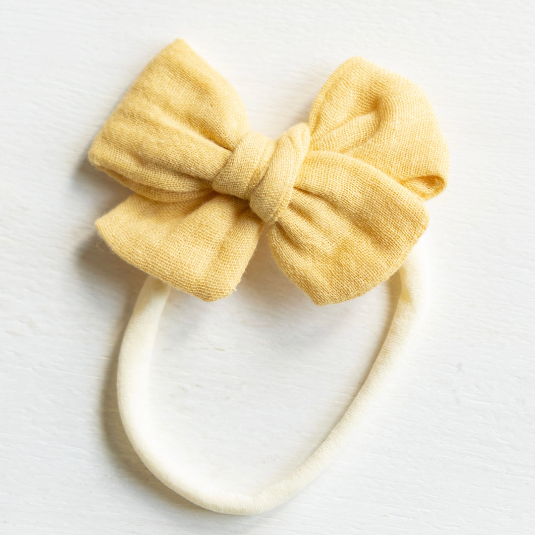 Pinwheel Bow in Buttercup